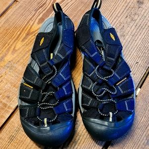 Men's Keen size 9